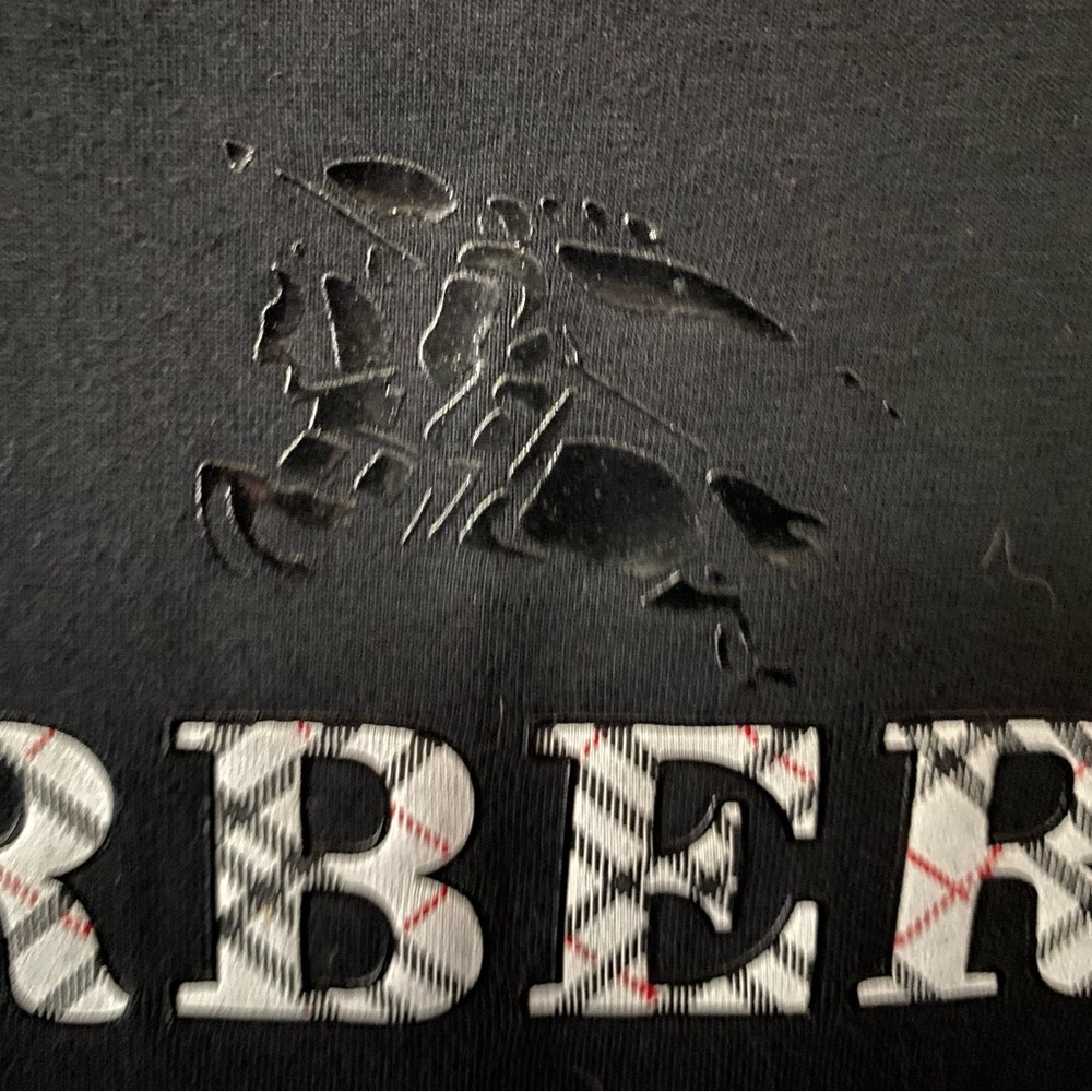 Authentic Burberry long sleeve, size M